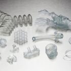 BioMed Flex 80A Resin ist ein hochleistungsfähiges, biokompatibles Material, das speziell für die Herstellung flexibler Teile entwickelt wurde, die in medizinischen und klinischen Anwendungen verwendet werden. Dank seiner Flexibilität und Strapazierfähigkeit ist es ideal für Produkte, die wiederholten Belastungen standhalten müssen, ohne ihre Form oder Funktion zu verlieren.