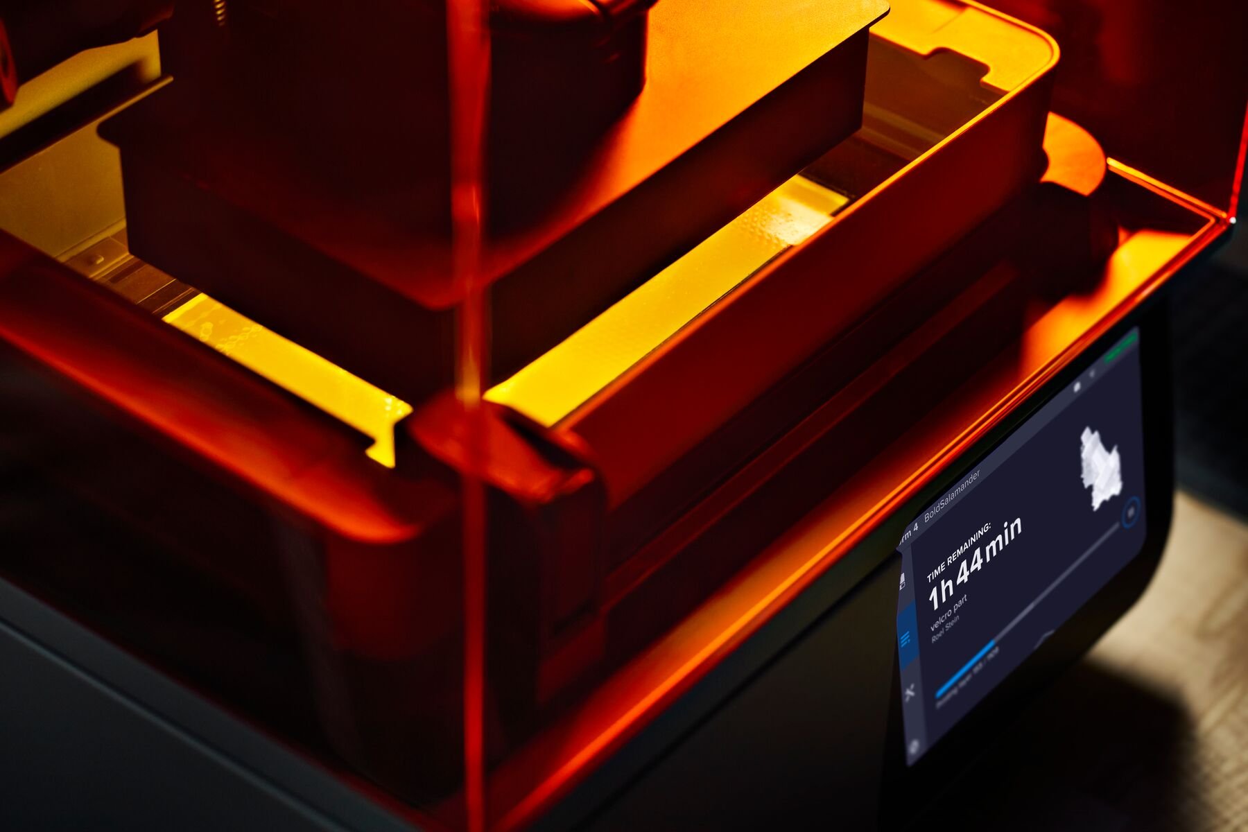 Formlabs Form 4 Resin Tank mit doppelschichtigem Film und LFD-Technologie